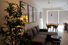 Sliema, Stylish 2 Bedroom Apartment with Parking